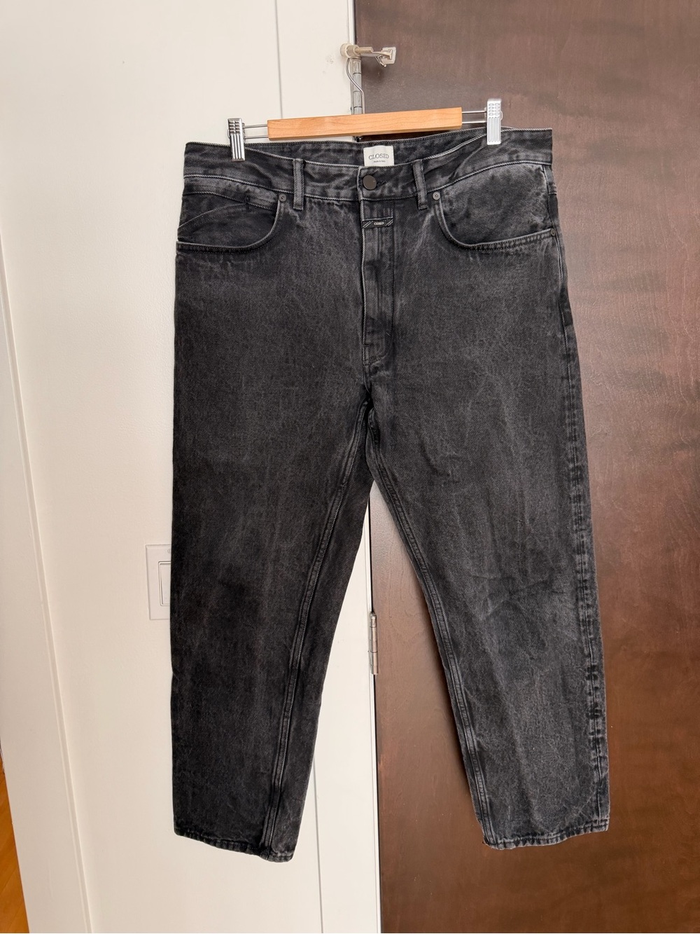 Closed Black Jeans Men’s 36 x 28 Wide Tapered
